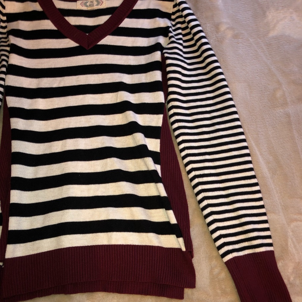 Sweater - Picture 2 of 2